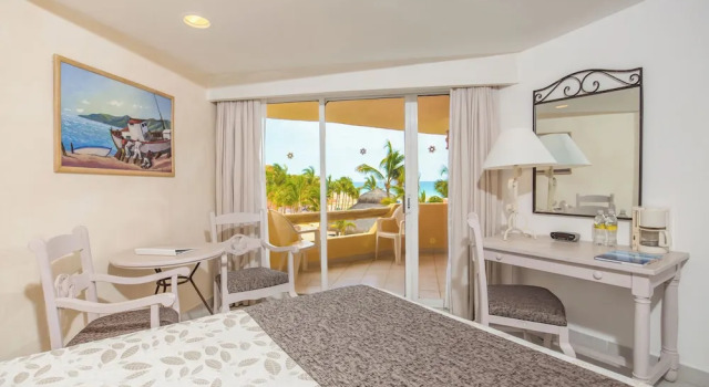 Номер Standard с частичным видом на океан Posada Real Los Cabos