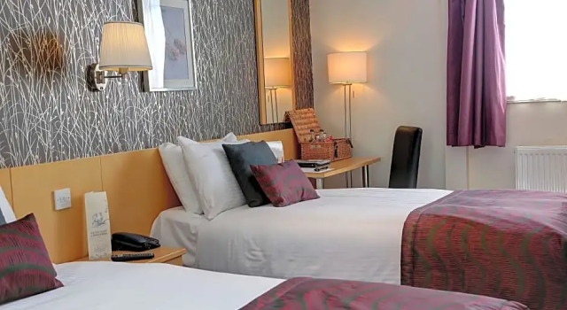 Четырёхместный семейный номер Standard Sure Hotel by Best Western Aberdeen