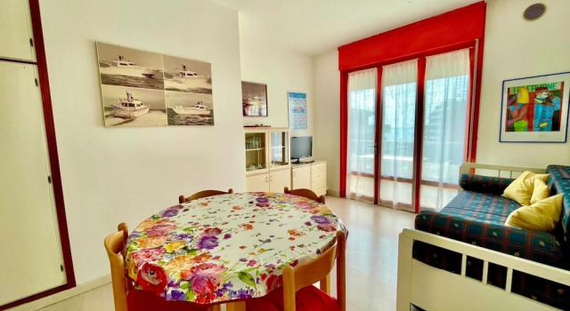 Superb Apartment With Swimming Pool