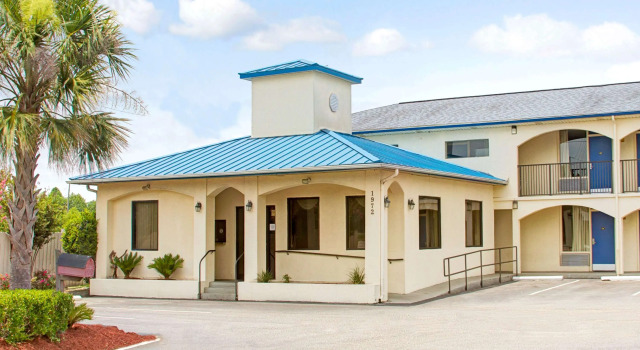 Super 8 by Wyndham Walterboro, Reserva ahora Posada u hostería Walterboro Lowcountry