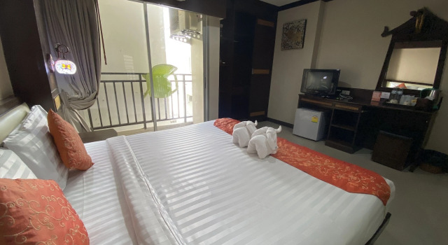 Lemongrass Hotel