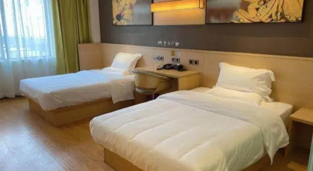 IU Hotel Chengdu Jianyang Xiongzhou Plaza Branch