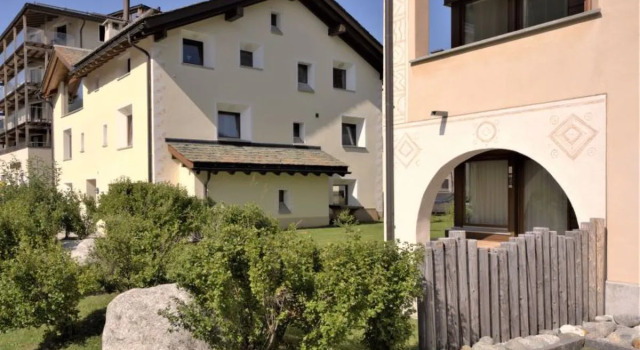Chesa Auricula, Book Hotel Hotels in Grisons with Parking, Parking