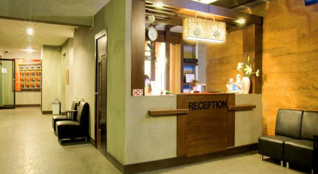 B2 Lampang City Boutique & Budget Hotel, Забронировать Бутик-отель Недорогие отели Лампанг, рядом с Уличный рынок «Кад Кун Та», недорого