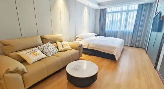 Четырёхместный семейный люкс Fifan Hotel (Hz'zhi'li'ton'zhuang'chengRoad Branch)