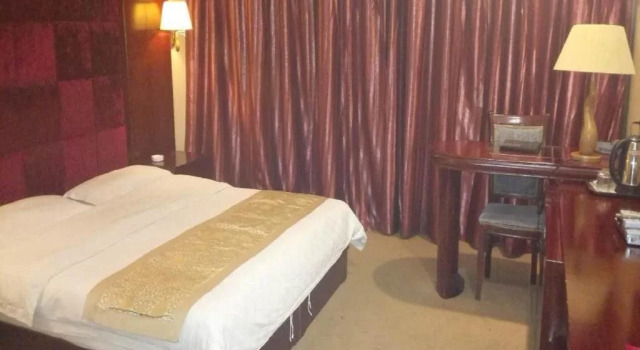 Dalateqi Letian Huihao Express Hotel, Book Hotel Ordos Inner Mongolia