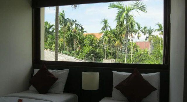 Люкс с 2 комнатами с балконом Palm View Villa