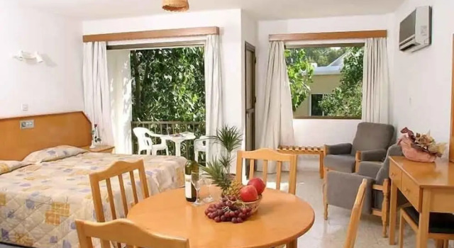 Alkionest Hotel Apts