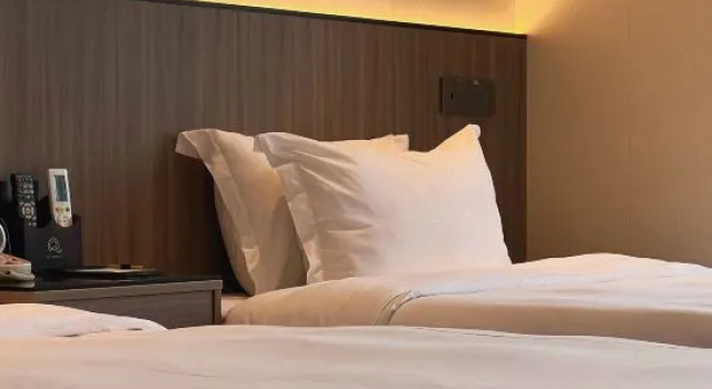 Номер Standard Qiling Ln Dongfang Hotel