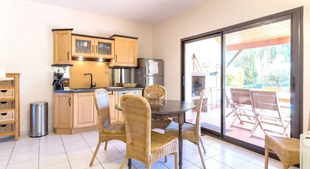 House With 5 Bedrooms in Le Val-saint-père, With Pool Access, Enclosed, Забронировать Дом для отпуска  