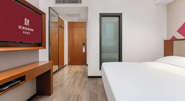 Двухместный номер Standard с видом на город Borrman International Hotel Guangzhou Meihuayuan Subway Station Branch-Free one-way shuttle bus to the exhibition venue during the Canton Fair - Paid airport pickup service available