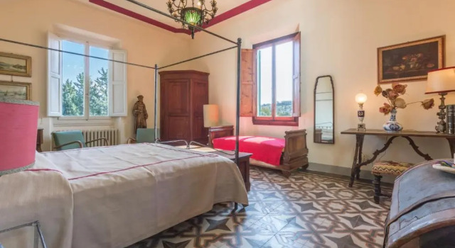 3bdrm luxury Apartment in Tuscan Villa,Private Estate, shared Swimmingpool, Book Apartment Hotels in Florence with Parking, Parking