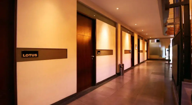 Camera Deluxe Hotel Nyland Cipaganti