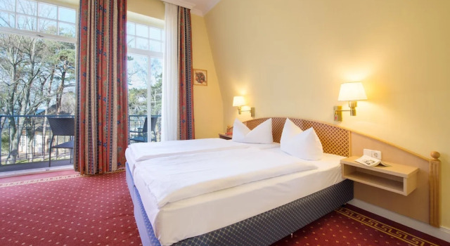 Семейный номер Standard с балконом и с видом на сад Aparthotel Kühlungsborn, Villa am Konzertgarten