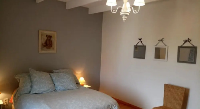 House With 2 Bedrooms in Pernes-les-fontaines, With Private Pool, Furn, Rezerwuj Hotel Hotele w Vaucluse z basenem, Basen