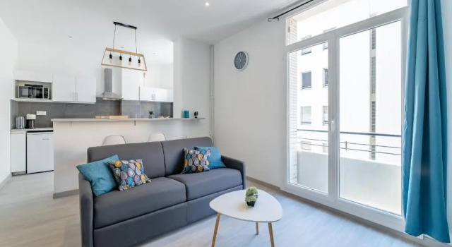 Appart entier avec 1 chambre, 4 personnes max+ internet(FIBRE) / Entire Flat with 1 bedroom, for 4 people max + internet (FIBER OPTIC), Забронировать Апартаменты/квартира Марсель Буш-дю-Рон