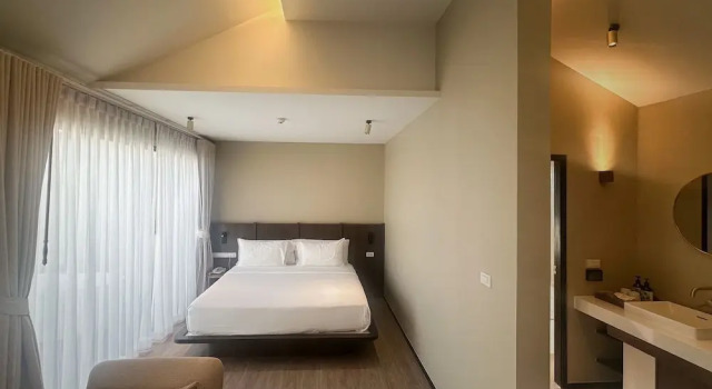 Номер Deluxe с балконом и с видом на море Triple Tree Beach Resort