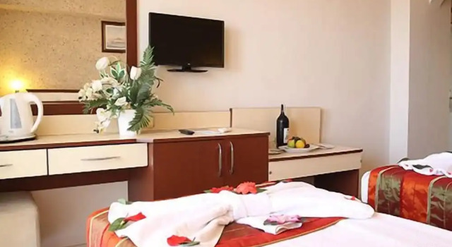 Кровать в общем номере Mysea Hotels Incekum - All Inclusive