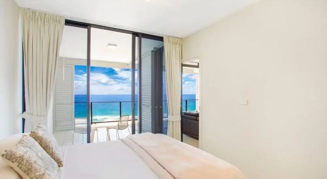 Двухместные апартаменты с видом на океан Ultra Broadbeach