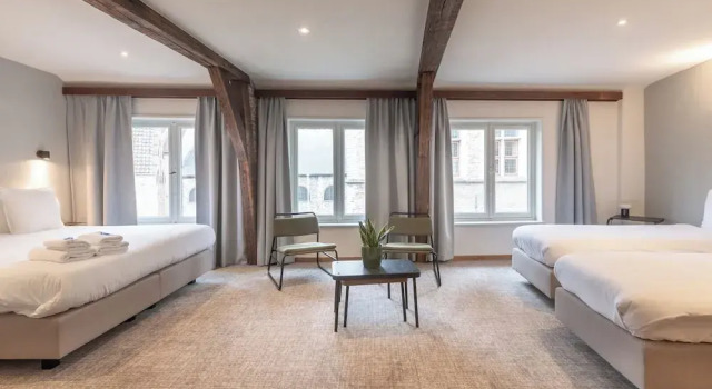 Четырёхместный номер Standard с видом на город Hotel Lucca