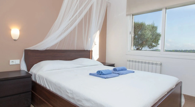Holiday Home Atenea, Забронировать Дом для отпуска Caulés Провинция Жирона
