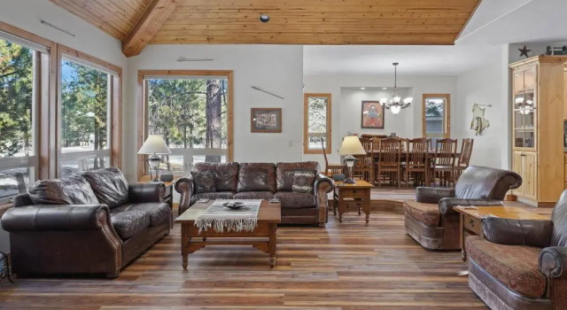 Vine Maple-Golf View-5Br/4.5Ba