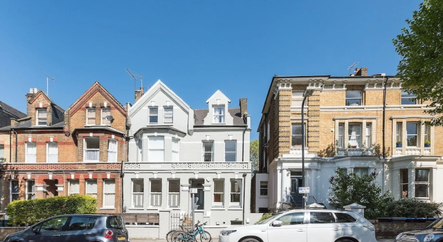 Amazing 2BR Flat in the Very Heart of London!, Забронировать Отель Отели Англии 3 звезды, 3*