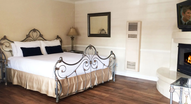 Coachman's Inn, Book Hotel Hoteller i Carmel Highlands med morgenmad, Morgenmad