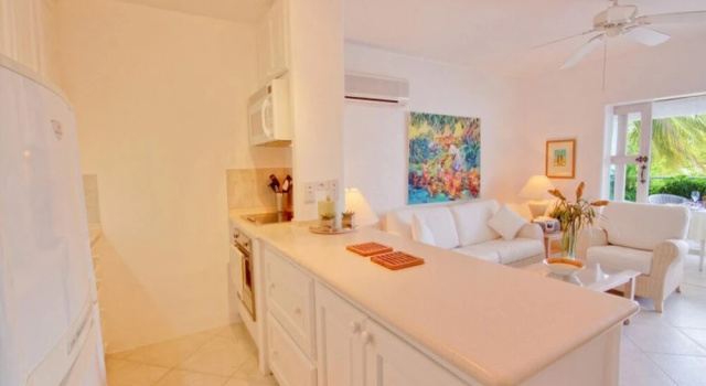 Sunny Vacation Villa 15, Prenota Villa Hotel a Saint James con parcheggio, Parcheggio