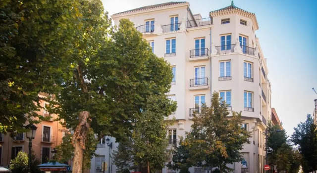 ChezmoiHomes Trinidad Deluxe 1, Забронировать Отель Отели Гранады с бассейном, рядом с Парк Фредерико Гарсия Лорки, Бассейн