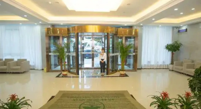 GreenTree Inn Zhoukou Shenqiu Railway Station Zhaofeng Avenue, Rezervovat Hotel Shenqiu 