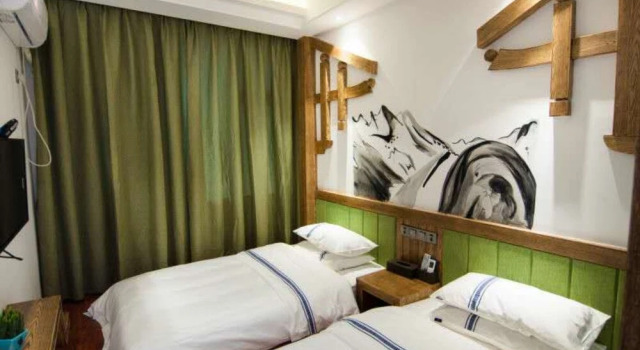 Номер Comfort Yun Meng Qi  Inn