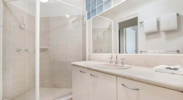 Апартаменты Цокольный этаж с 2 комнатами Mirra Chana Beachfront Apartments Mooloolaba