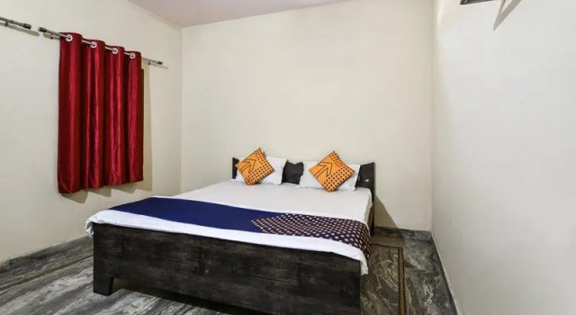 Oyo 66407 Hotel Volvo Inn, Забронировать Отель Отели штата Раджастхана с парковкой, Парковка