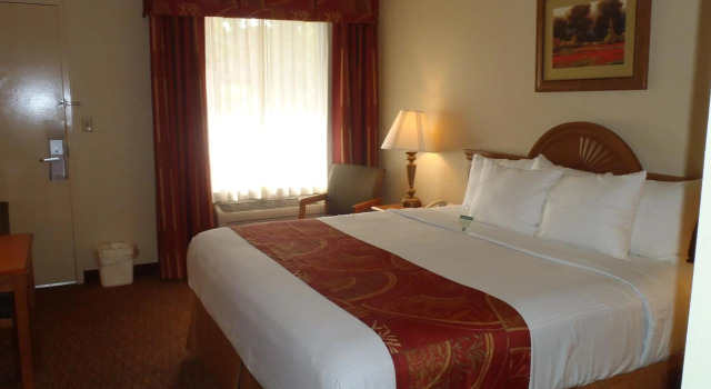 Days Inn by Wyndham Alexander City, Prenota Hotel Hotel a Alabama con piscina, Piscina