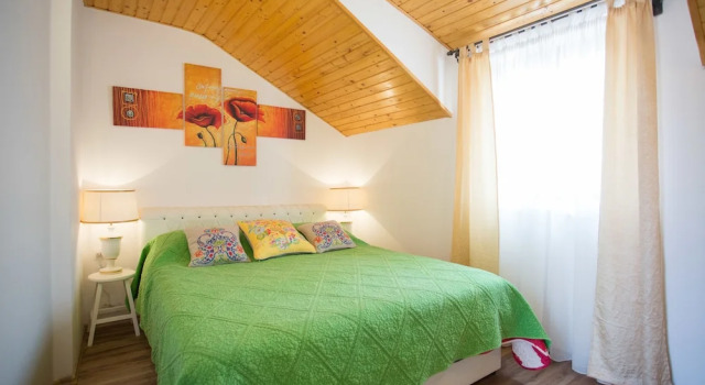 Двухместные апартаменты Economy House Sandra
