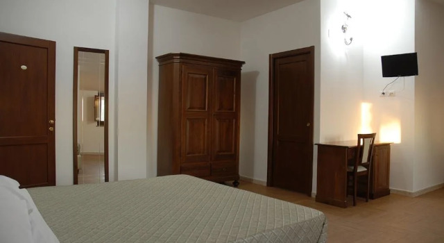 Hotel Valleverde, Reservar Hotel Corbara Campania