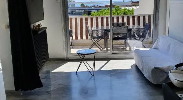 Superbe appartement plage SAINT-LAURENT DU VAR, Rezervovat Apartmán Saint-Laurent-du-Var Alpes-Maritimes