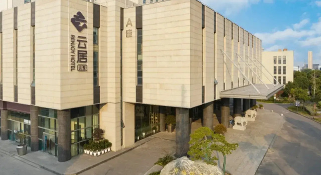 Shanghai Huayi Renjoy Hotel, Varaa Hotelli Fengxian Shanghai