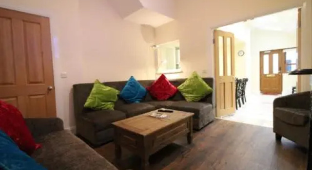 The Townlets Townhouse - 5BR - sleeps 13, Забронировать Отель Белфаст Графство Антрим