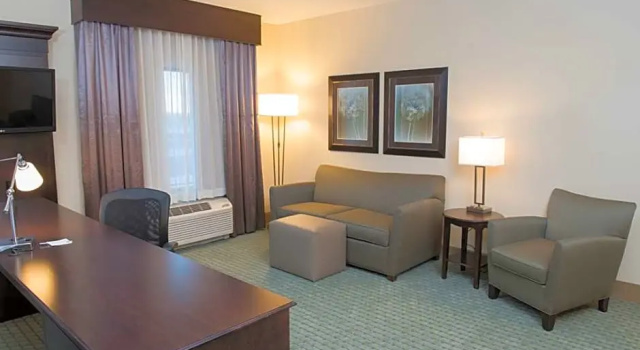 Run of House Hampton Inn & Suites Bismarck Northwest