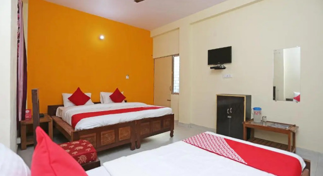 Двухместный номер Standard Super Hotel O Shree Shree Guest House