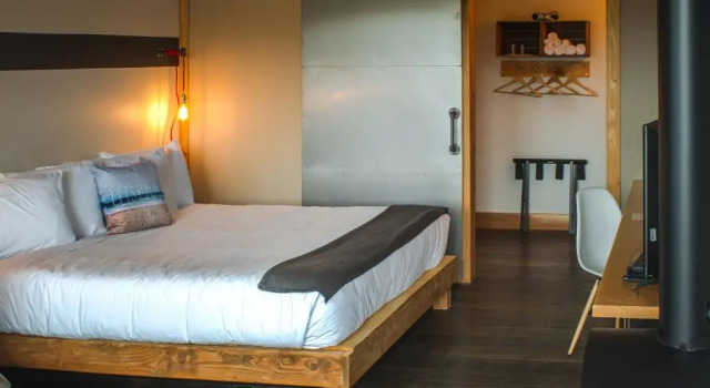 Номер Deluxe Ashore Hotel