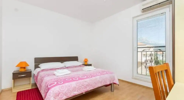 Двухместный номер Economy с балконом Villa Cezar