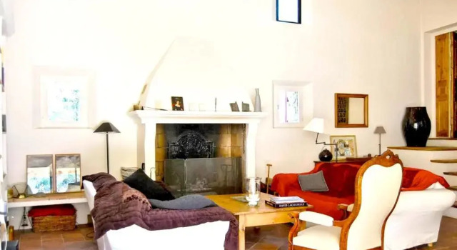 Villa de 4 chambres avec piscine privee jardin amenage et wifi a Ansouis, Book Villa Sommerhuse i Luberon, Hytte