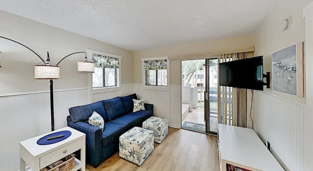 Peaceful Beach Getaway W/ 3 Pools & Tennis 2 Bedroom Condo