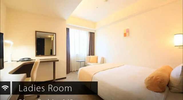 Кровать в общем номере (женский номер) Daiwa Roynet Hotel Kawasaki
