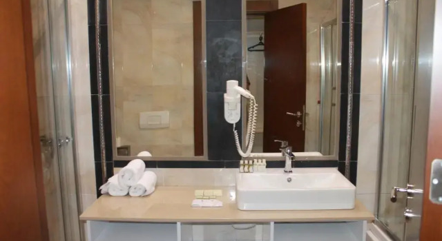 Трёхместный номер Standard с балконом Mirage Hotel - Struga