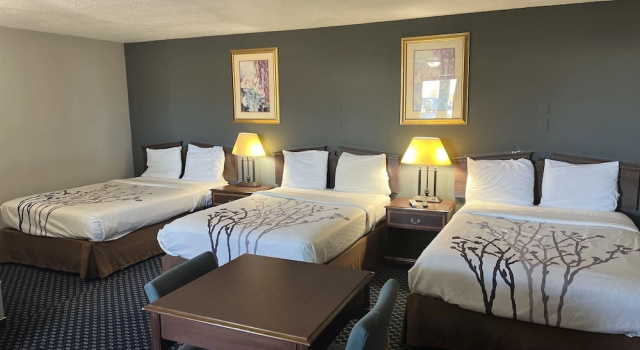 Номер Deluxe Greensburg Inn
