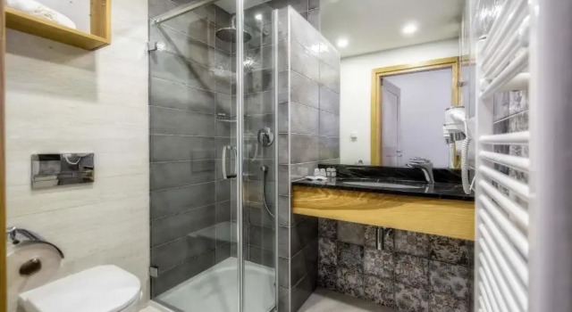 Номер Deluxe Gold Hotel